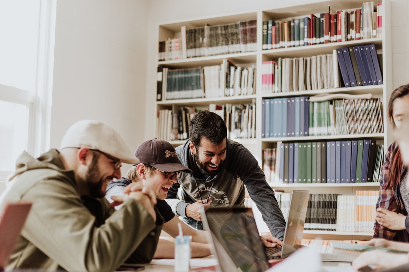 Undergraduate students collaborating in a university learning environment